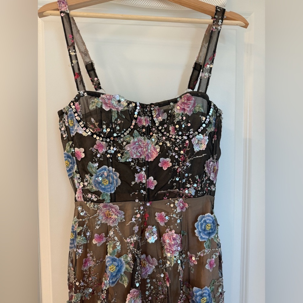 NWOT BRONX AND BANCO MIDNIGHT EMBROIDERED FLORAL GOWN - Picture 7 of 15